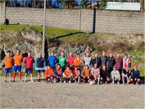 Jogo de Futebol da Comunidade